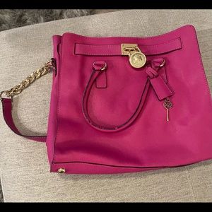 • MK• Large Hamilton (Blue/Gold) • Retail $358 •